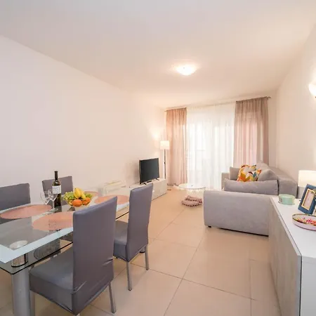 Apartment Ella Umag
