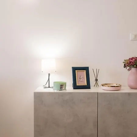 Ella Apartment