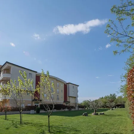 Apartment Ella Umag